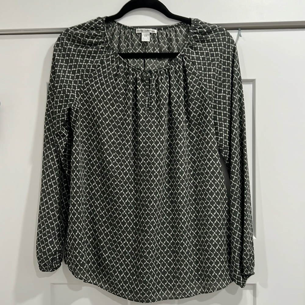 Dalia Collection black and white blouse